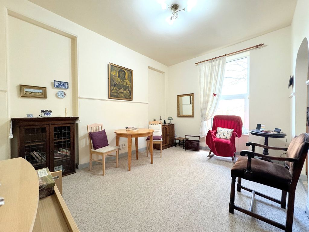 Property photo 2 of 8 Picture No. 09