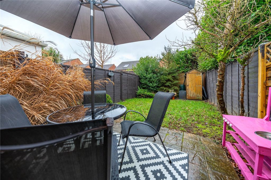 Property photo 2 of 12 External