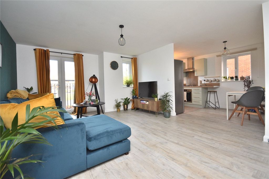 Property photo 3 of 10 Picture No. 05