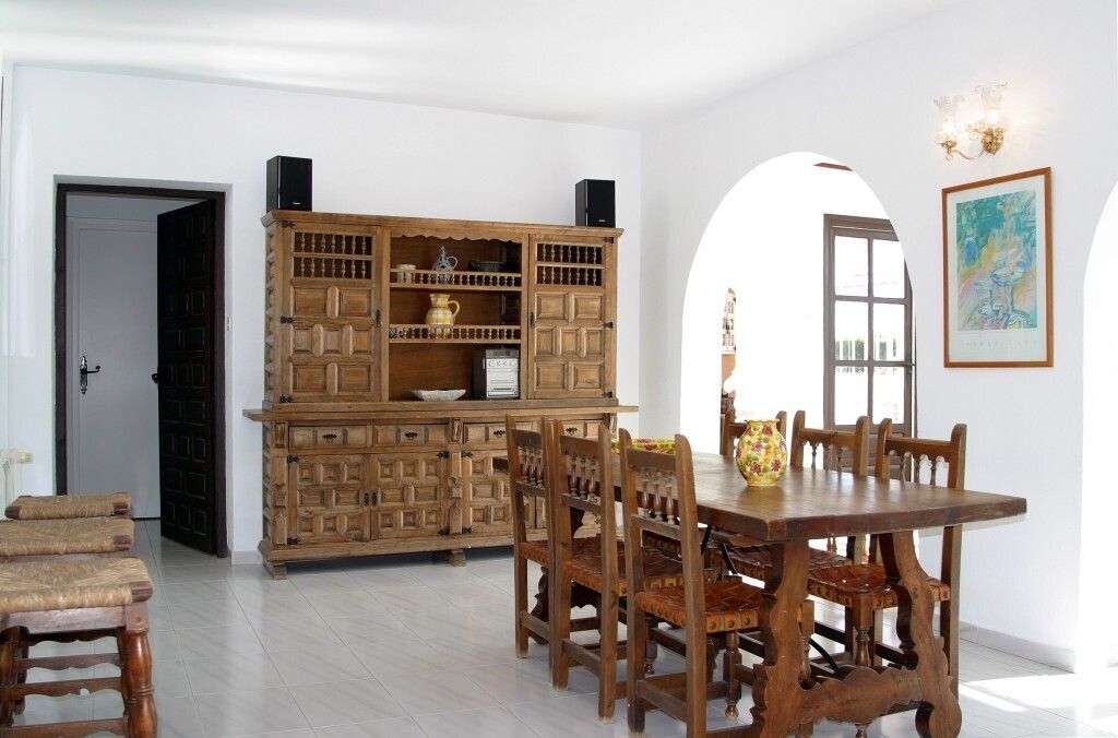 Property photo 3 of 10 Diner