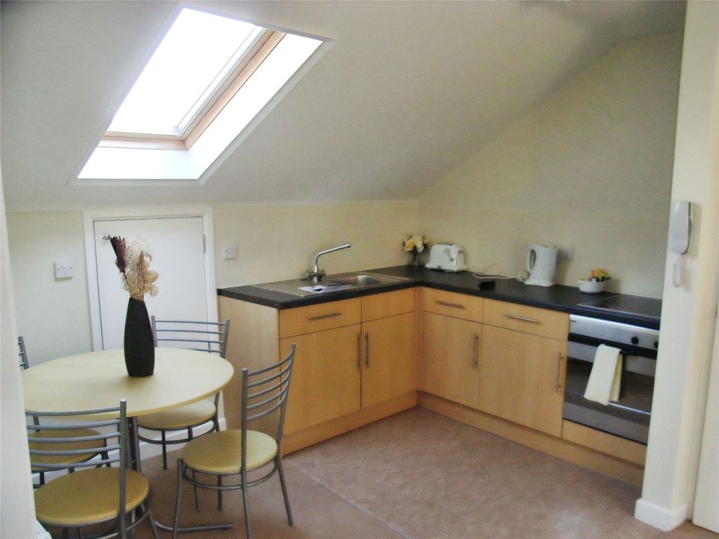 Property photo 1 of 7 Picture No. 11