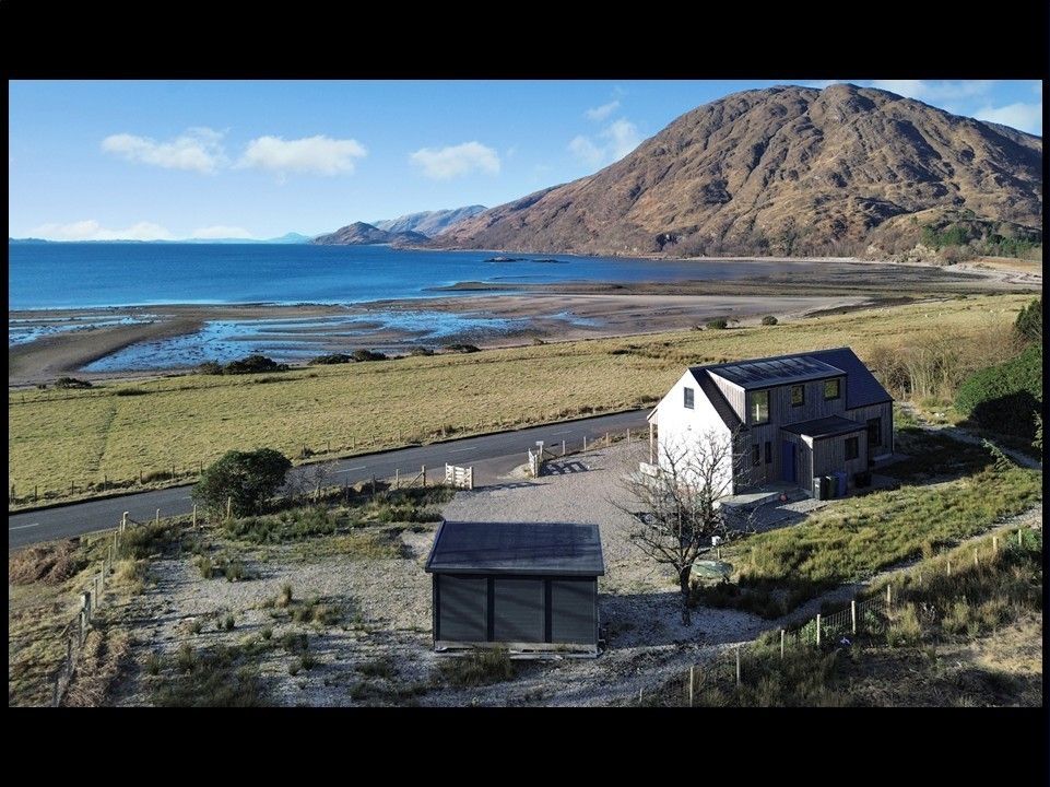 Property photo 2 of 71