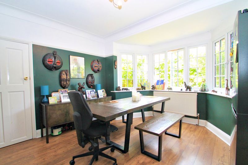 Property photo 3 of 16 Photo 9