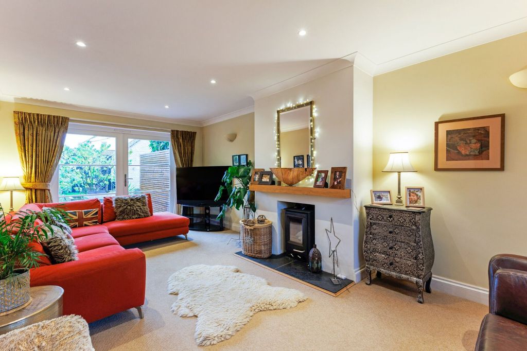 Property photo 3 of 20 Picture No. 05