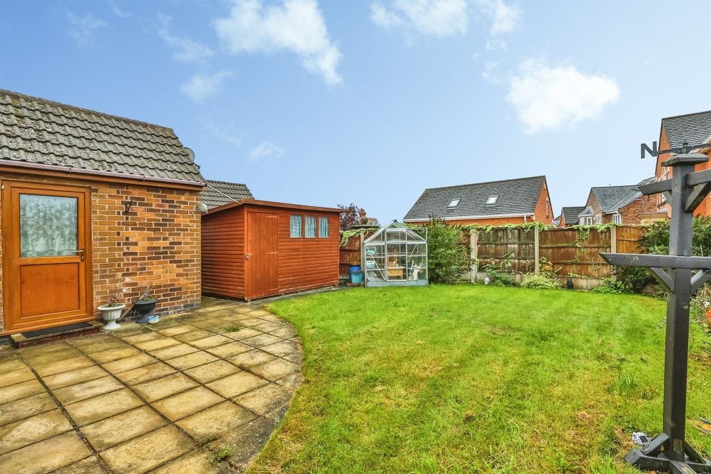 Property photo 2 of 17