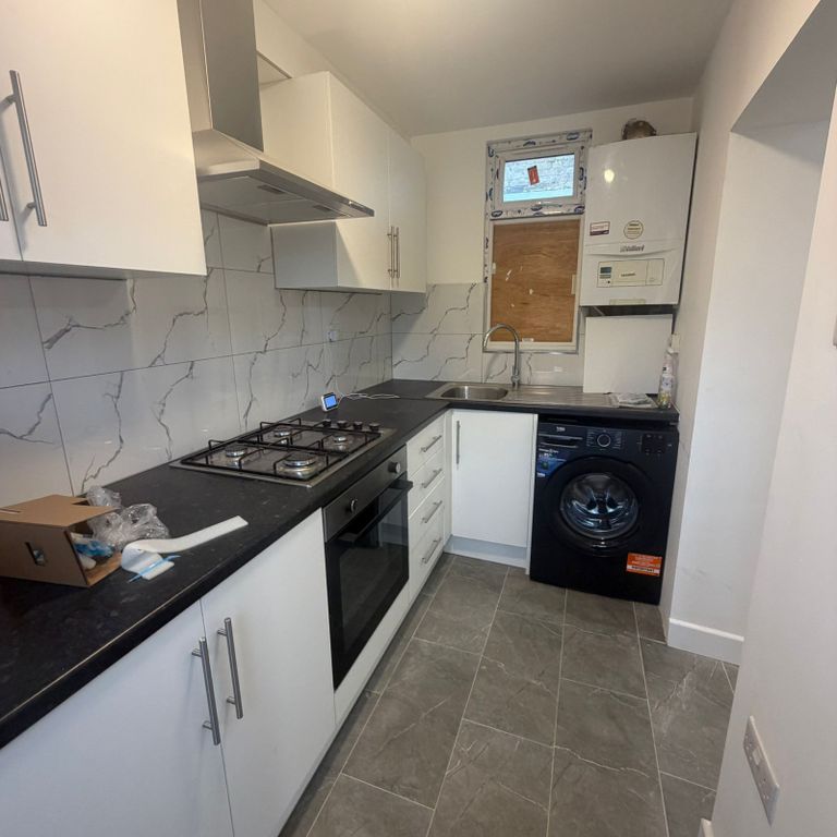 Property photo 2 of 8 Gallery