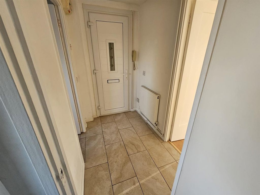 Property photo 3 of 12 Img-20251119-Wa0005.Jpg