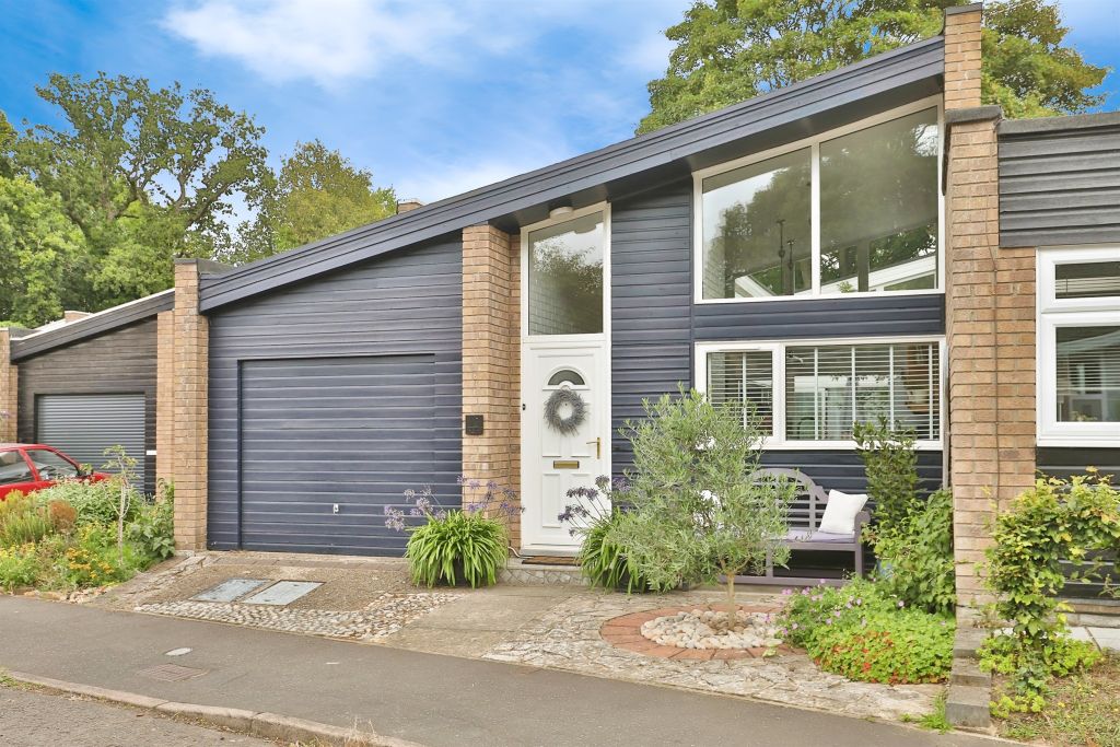 Property photo 1 of 15