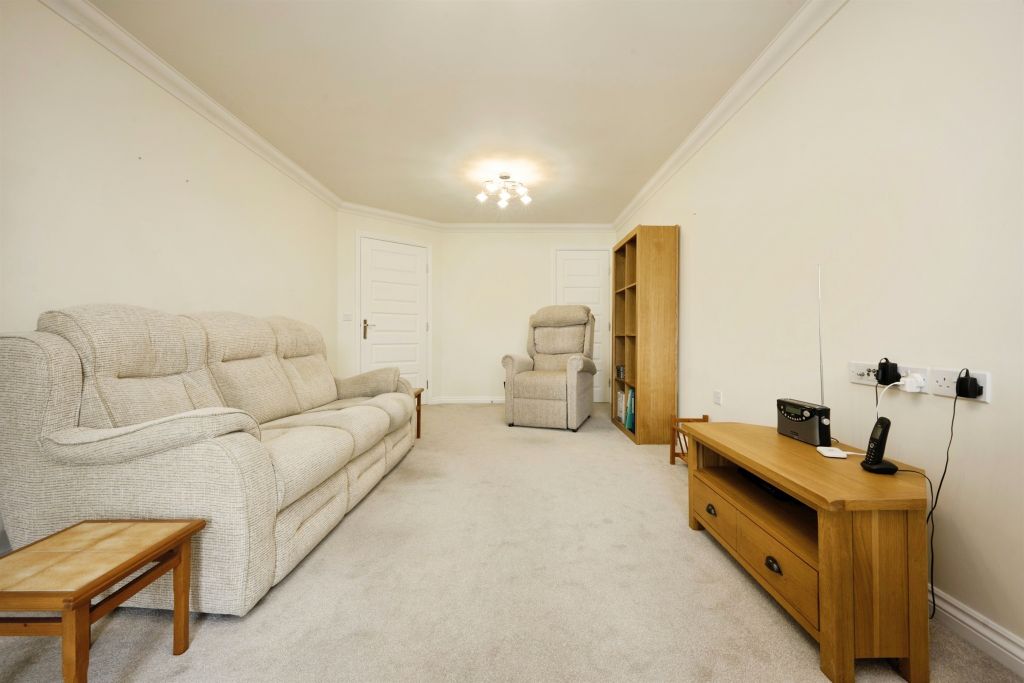 Property photo 2 of 19