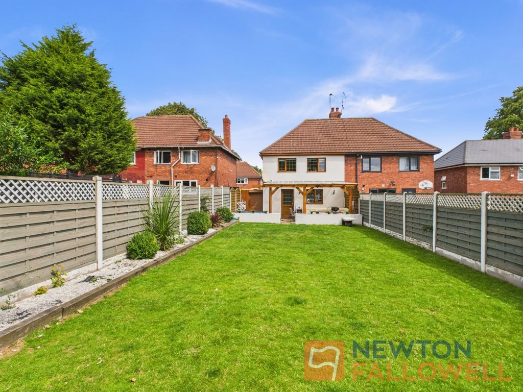 Property photo 3 of 16