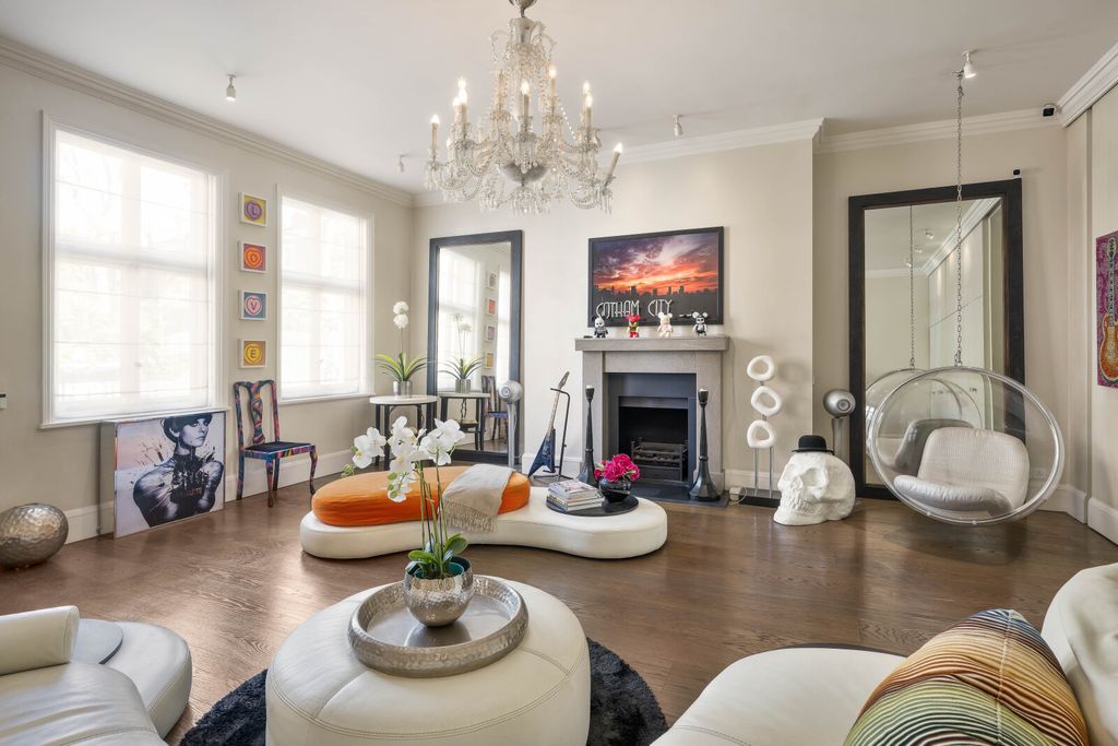 Property photo 2 of 19 Reception Hall