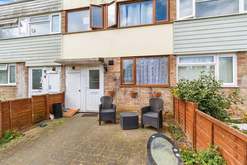 Property photo 1 of 17