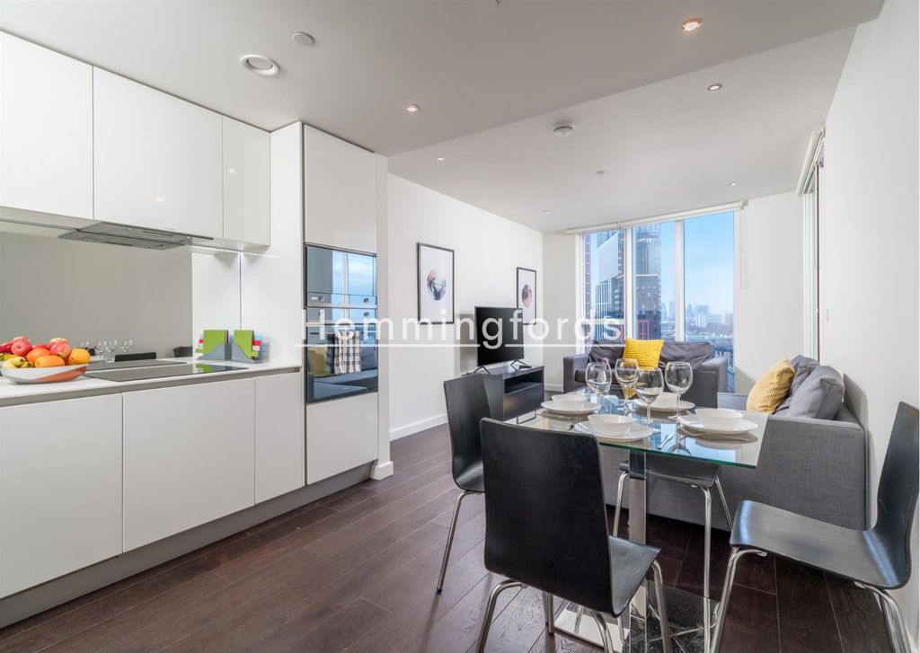 Property photo 3 of 18 11.Png