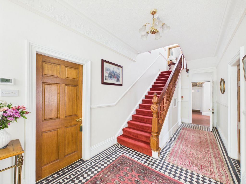 Property photo 2 of 57