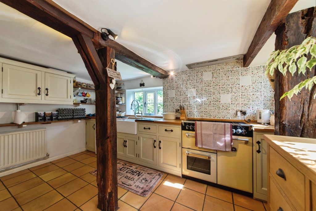 Property photo 2 of 29
