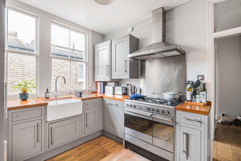 Property photo 1 of 13 807170 (4)
