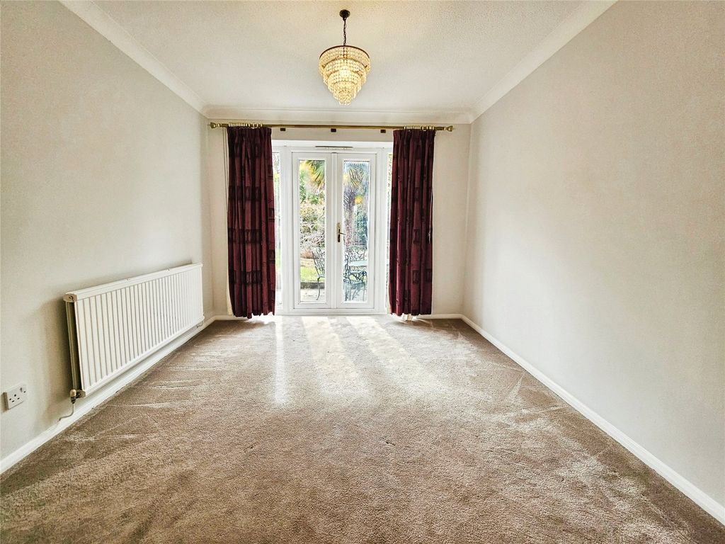 Property photo 3 of 15 Dining Room