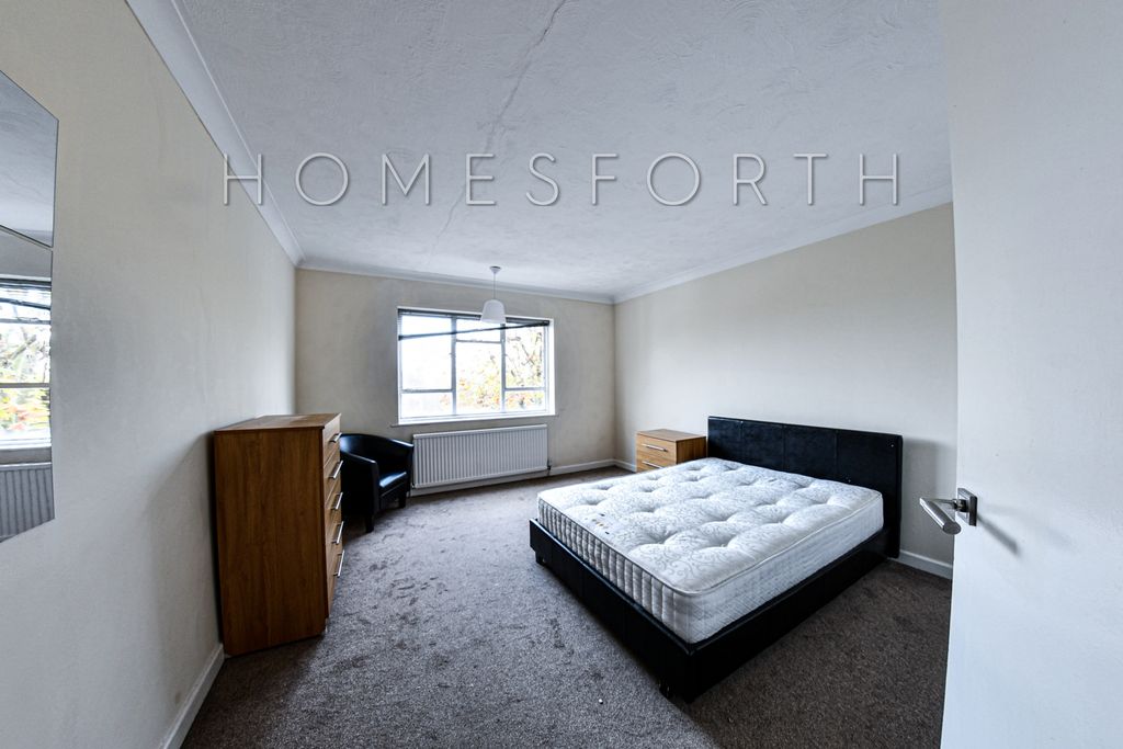 Property photo 2 of 12 Photo 9