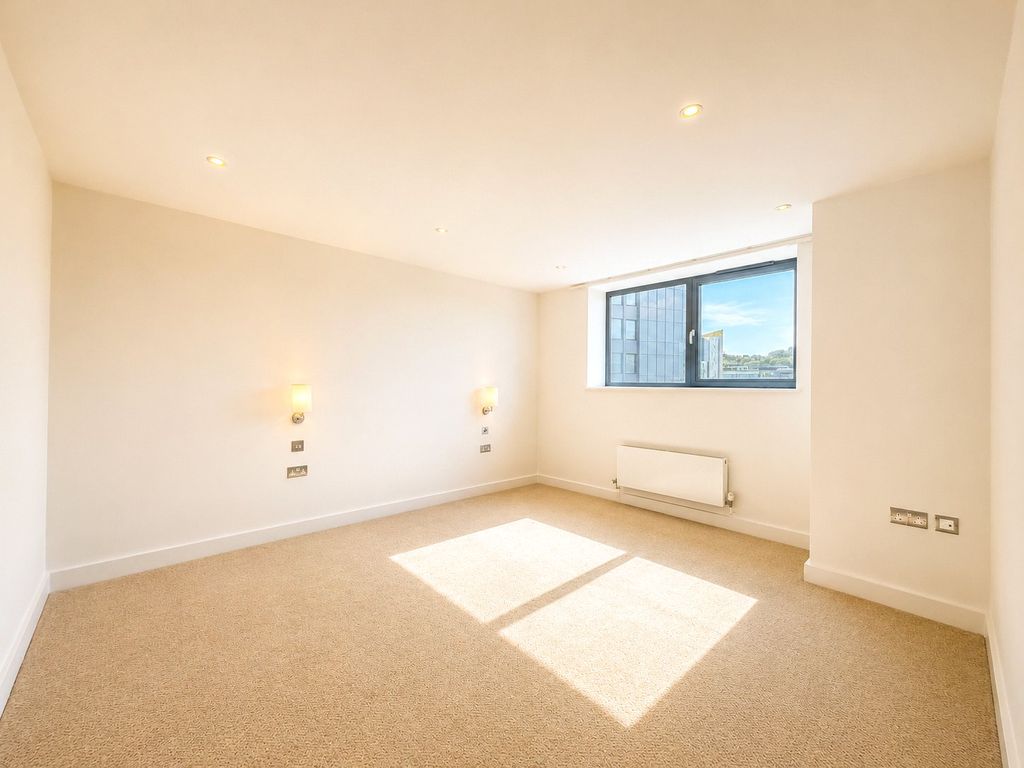 Property photo 3 of 8 Picture No. 23