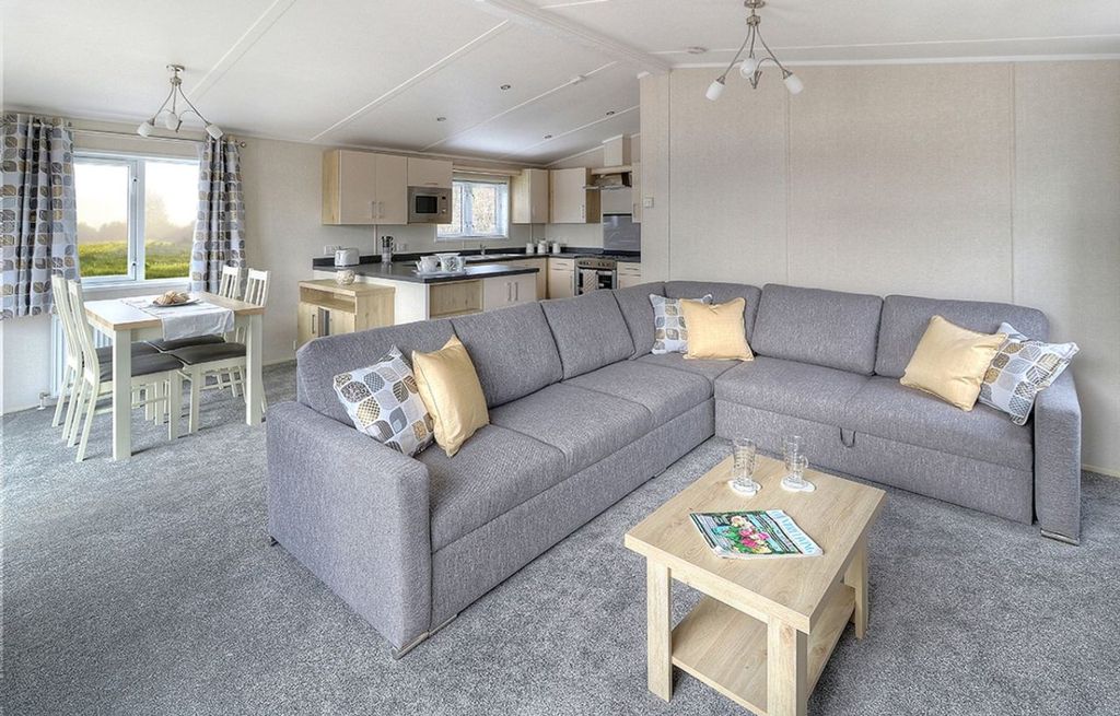 Property photo 2 of 3