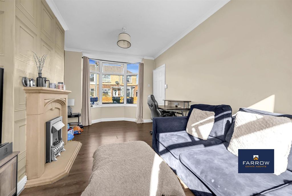 Property photo 2 of 23 Living Room