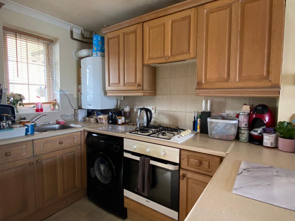 Property photo 2 of 8