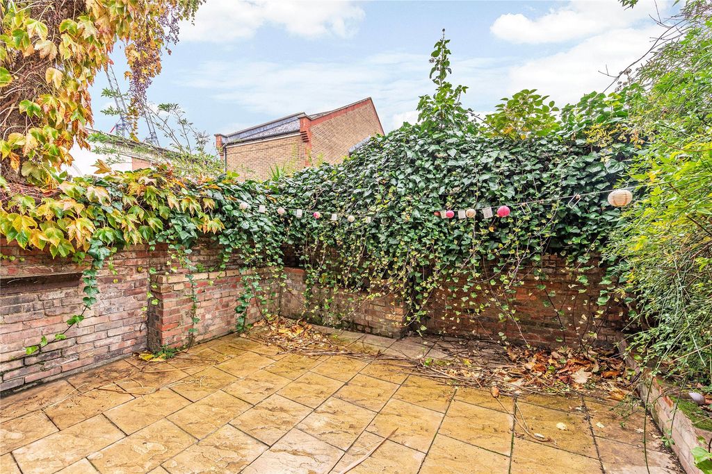 Property photo 2 of 11 Picture No. 04