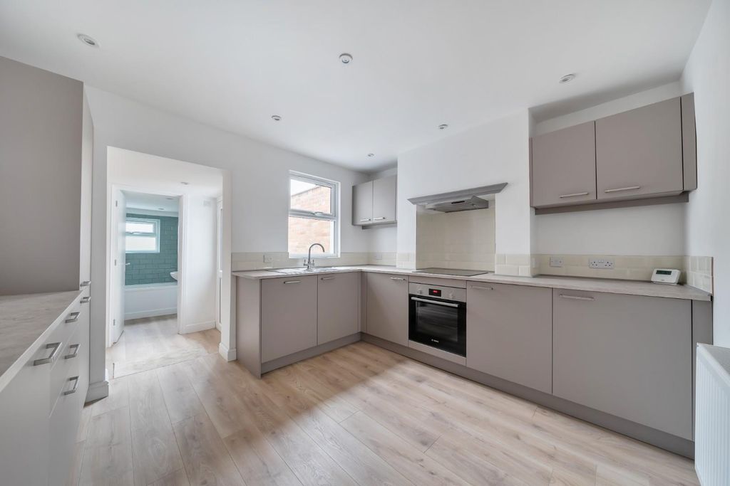 Property photo 1 of 17 1409878-17-6989Bdd1E28Af.Jpg