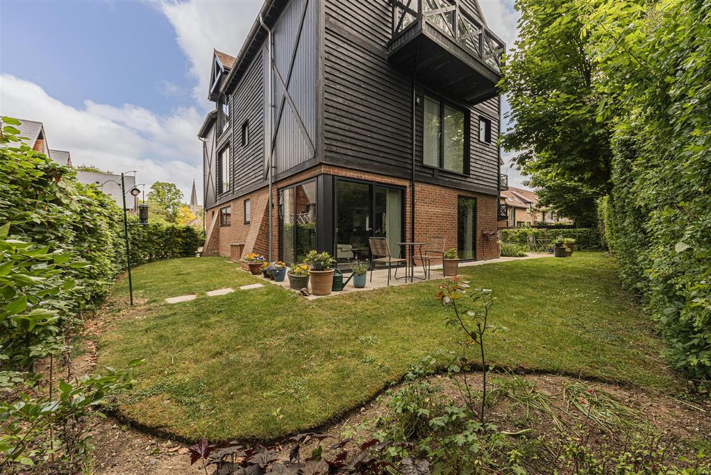 Property photo 1 of 27 L J Imaging-30.Jpg