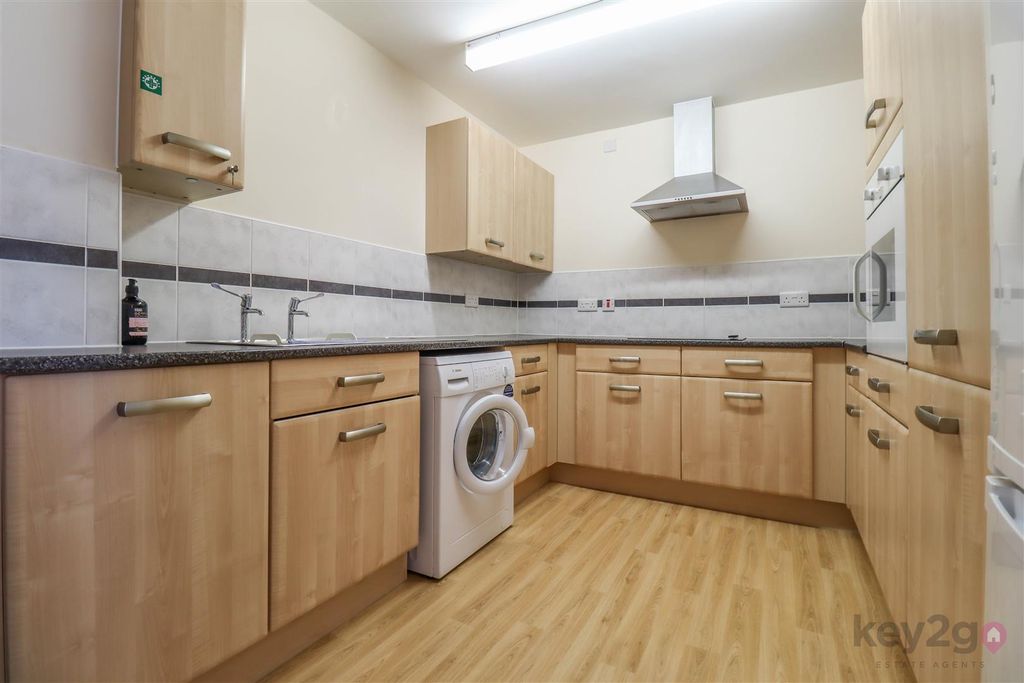 Property photo 3 of 18 Img_5859.Jpg