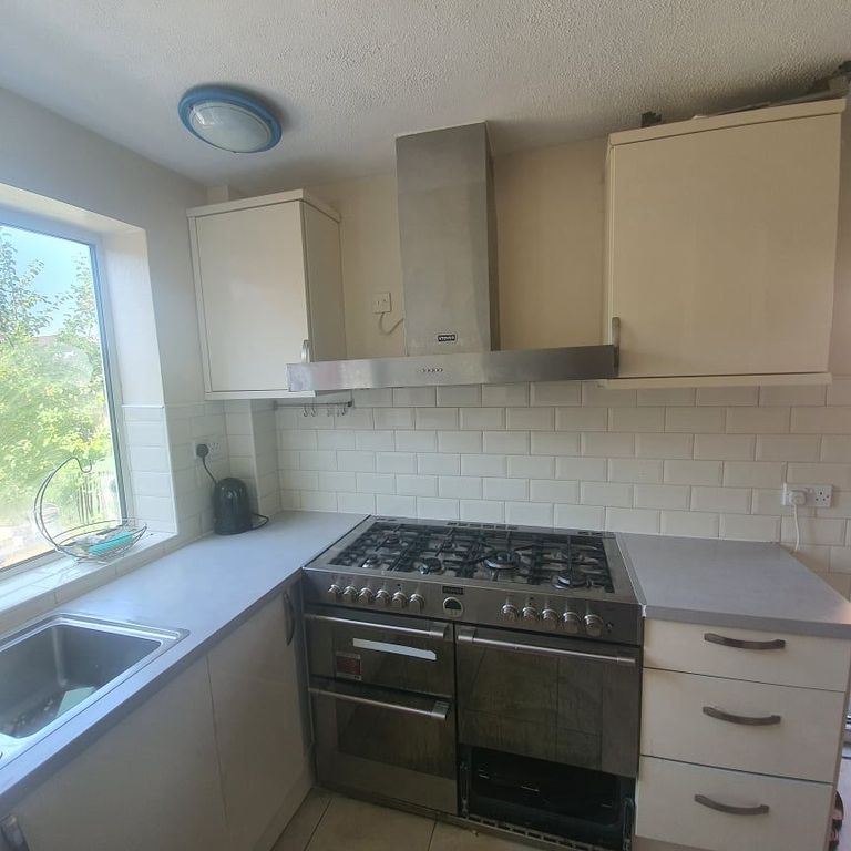 Property photo 3 of 14