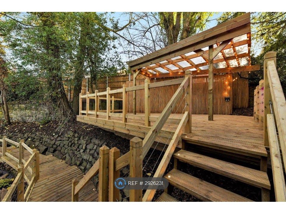 Property photo 3 of 35