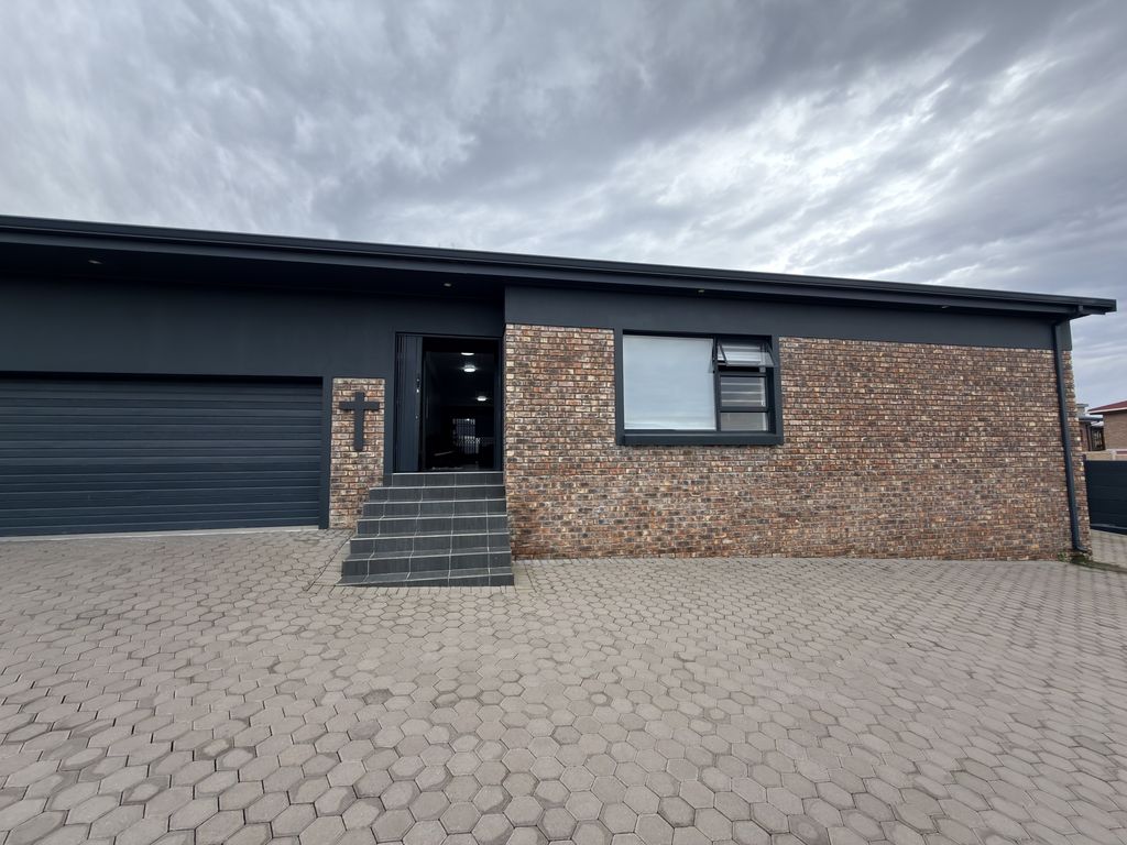 Property photo 3 of 30