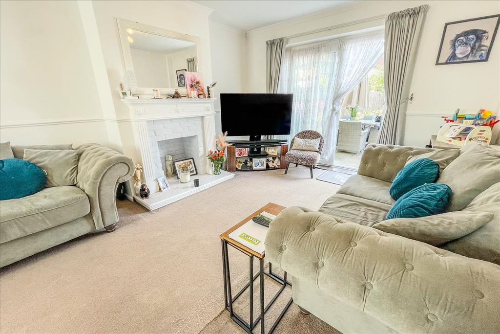 Property photo 3 of 14