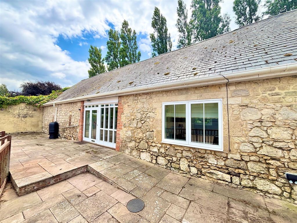 Property photo 2 of 19 Front 2.Jpg