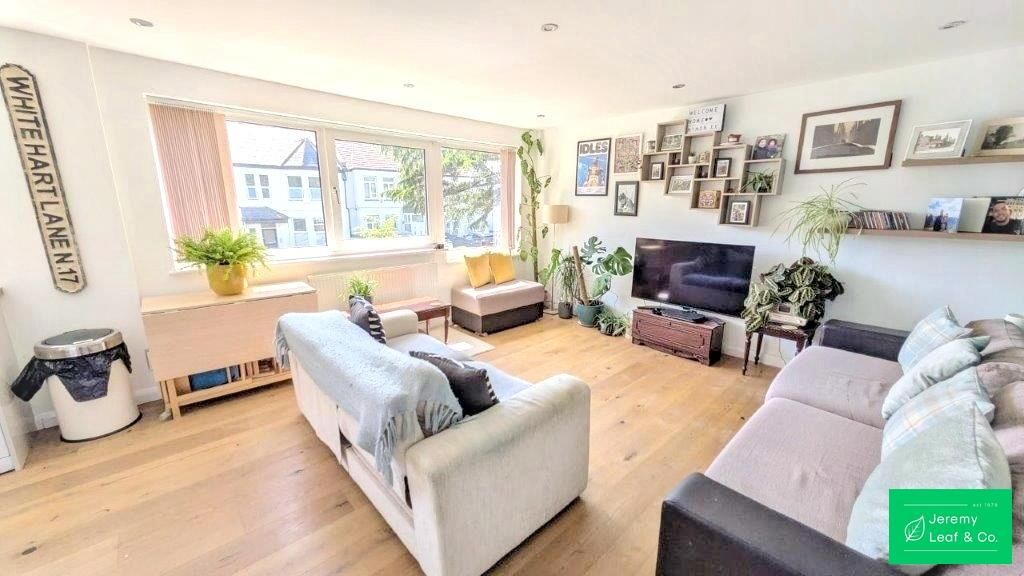 Property photo 2 of 12 Living Room