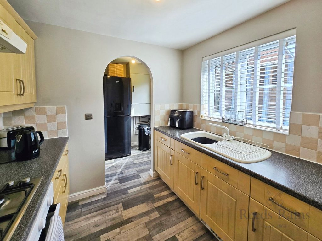 Property photo 3 of 19 Picture No. 12