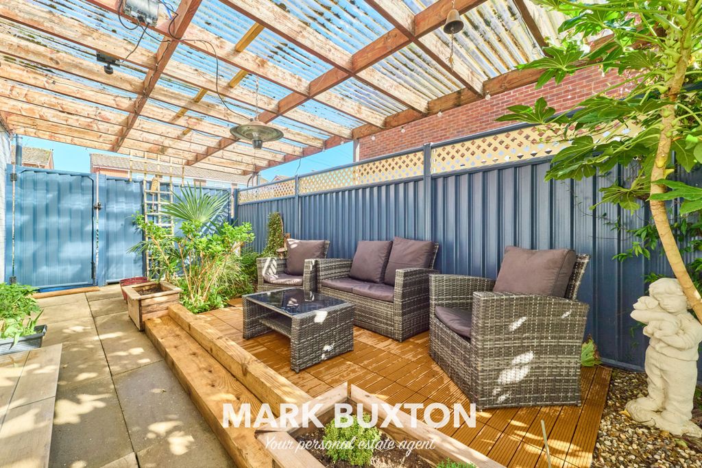 Property photo 2 of 30