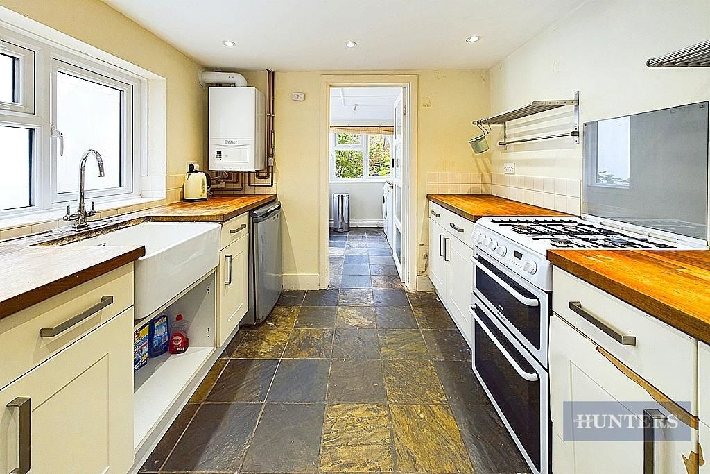 Property photo 2 of 12 Cam01635G0-Pr0246-Still004.Jpg
