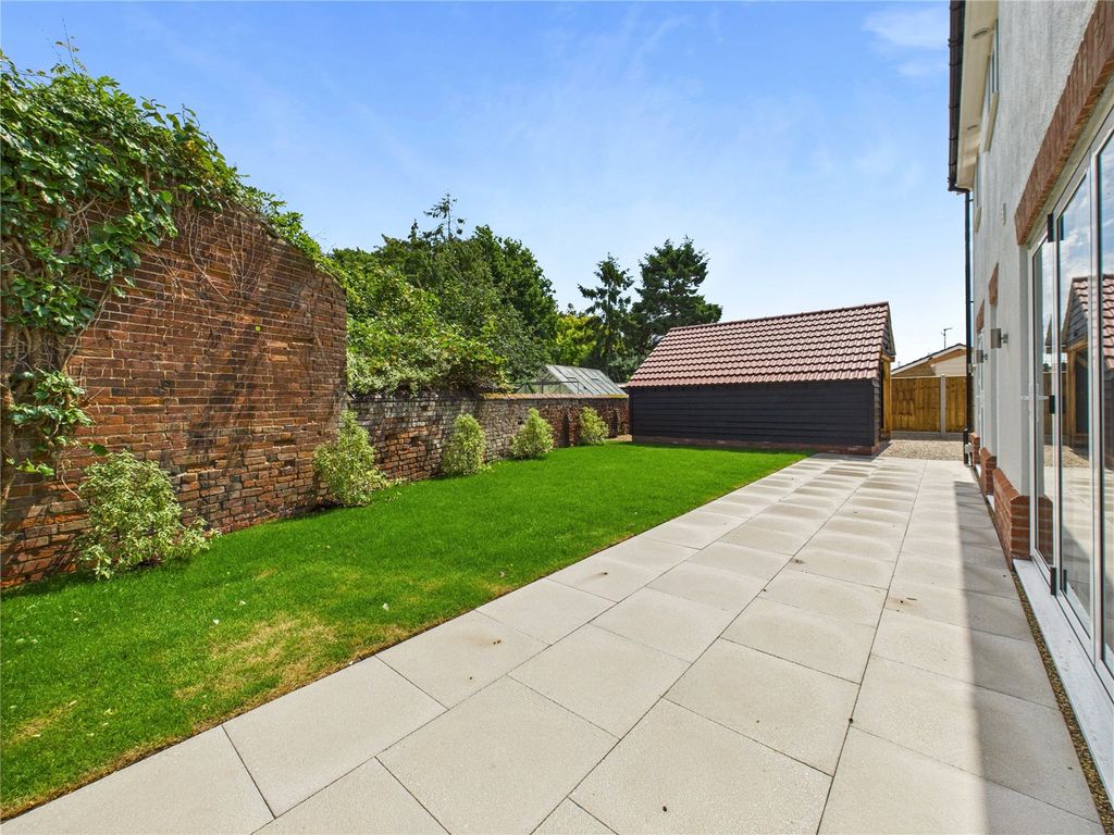 Property photo 2 of 21 Picture 2