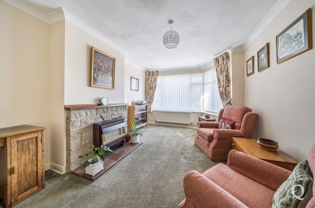 Property photo 2 of 21 Bd22Ed98-Cb2F-442...