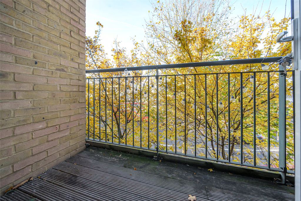 Property photo 2 of 11 Picture No. 20