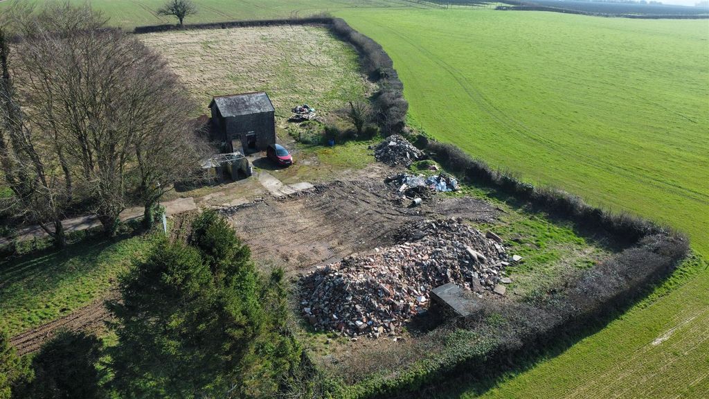 Property photo 3 of 5