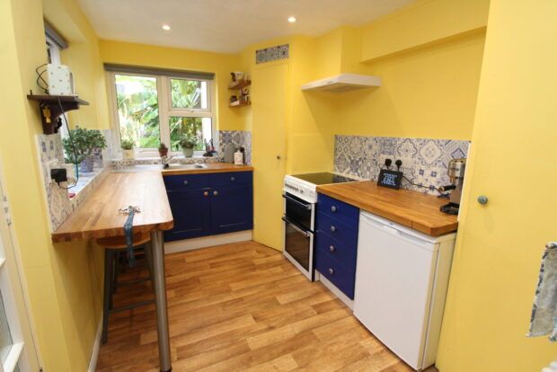 Property photo 2 of 10