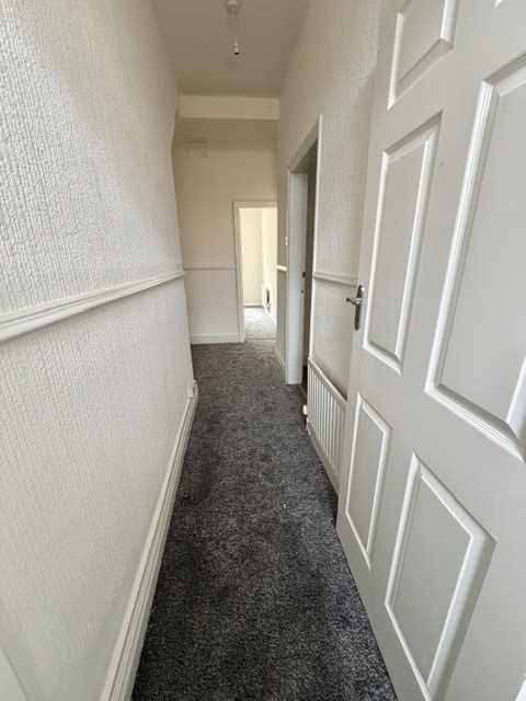 Property photo 2 of 7 Entrance Lobby/Hall
