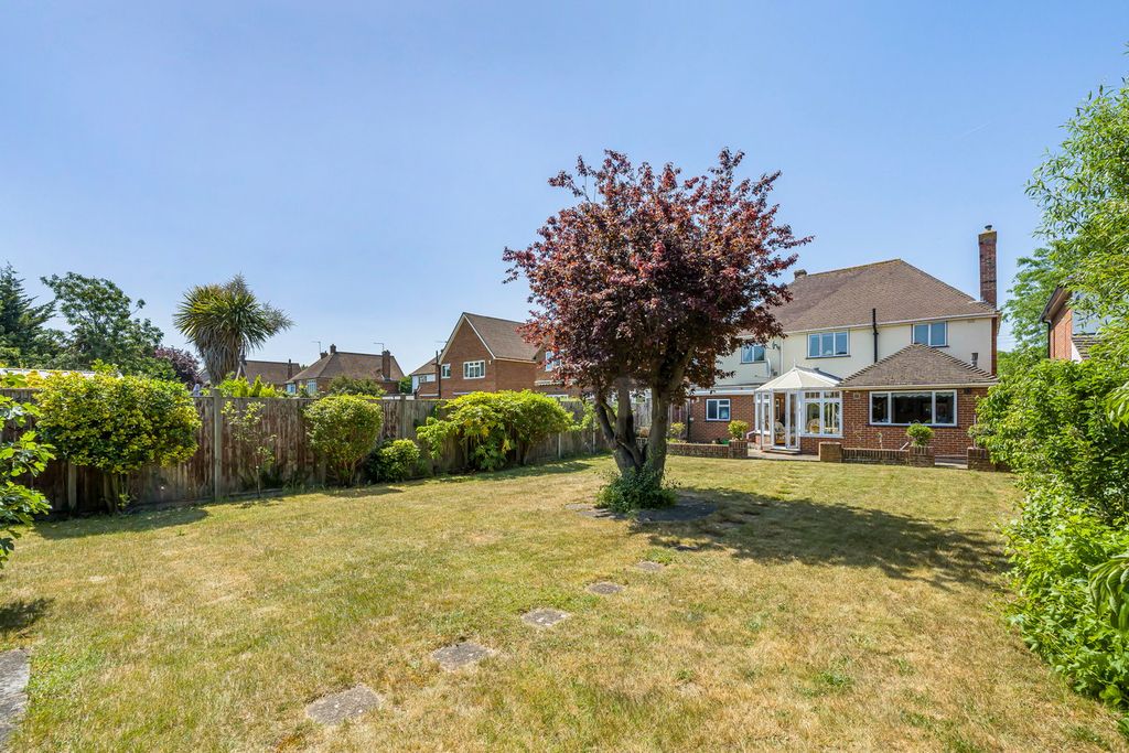 Property photo 3 of 22