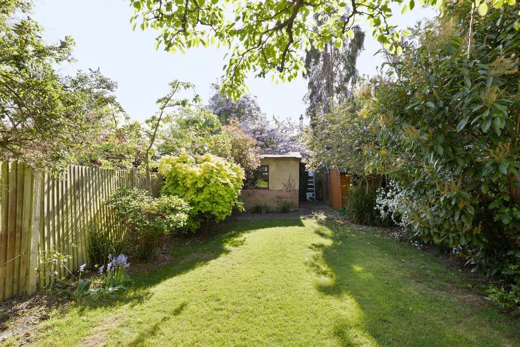 Property photo 3 of 17