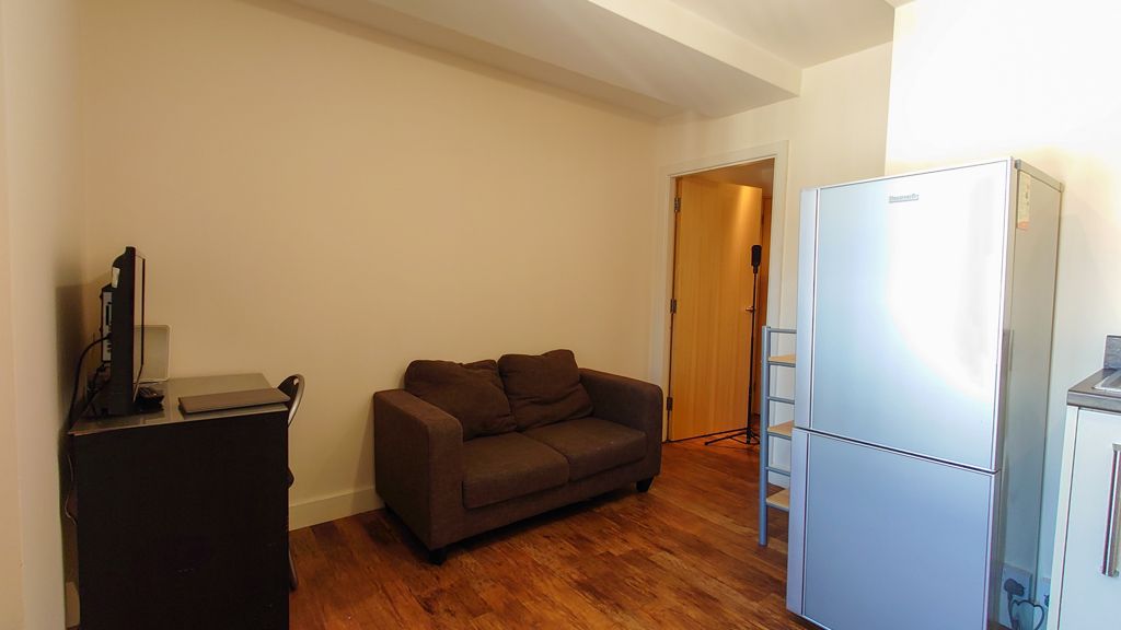 Property photo 3 of 7 Jpg