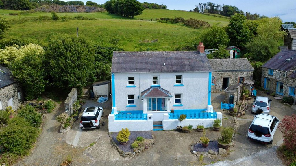 Property photo 1 of 33 Dji_Fly_20250520_155422_893_1747752887339_Photo_Op