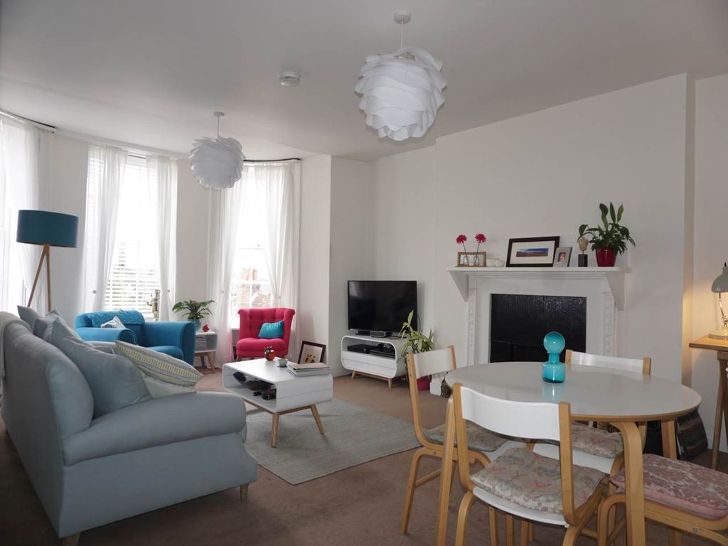 Property photo 2 of 12 23c Mount Sion (2)